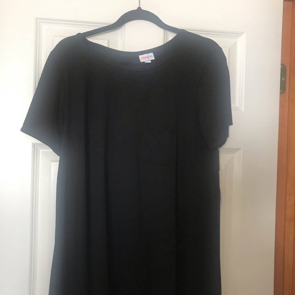 Lularoe Carly Large SOLID BLACK!!